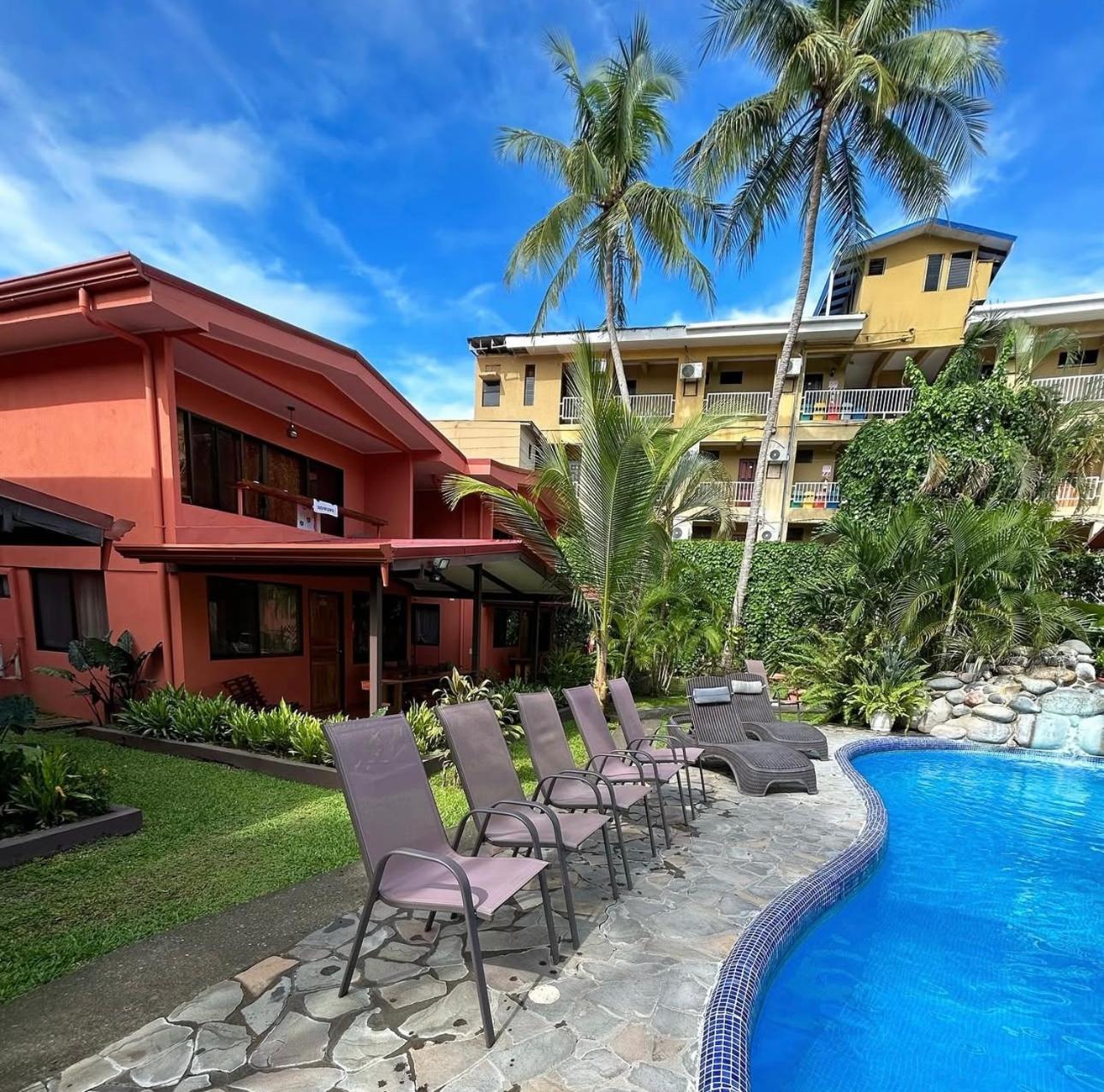 Hotel Los Ranchos Jacó Exterior foto